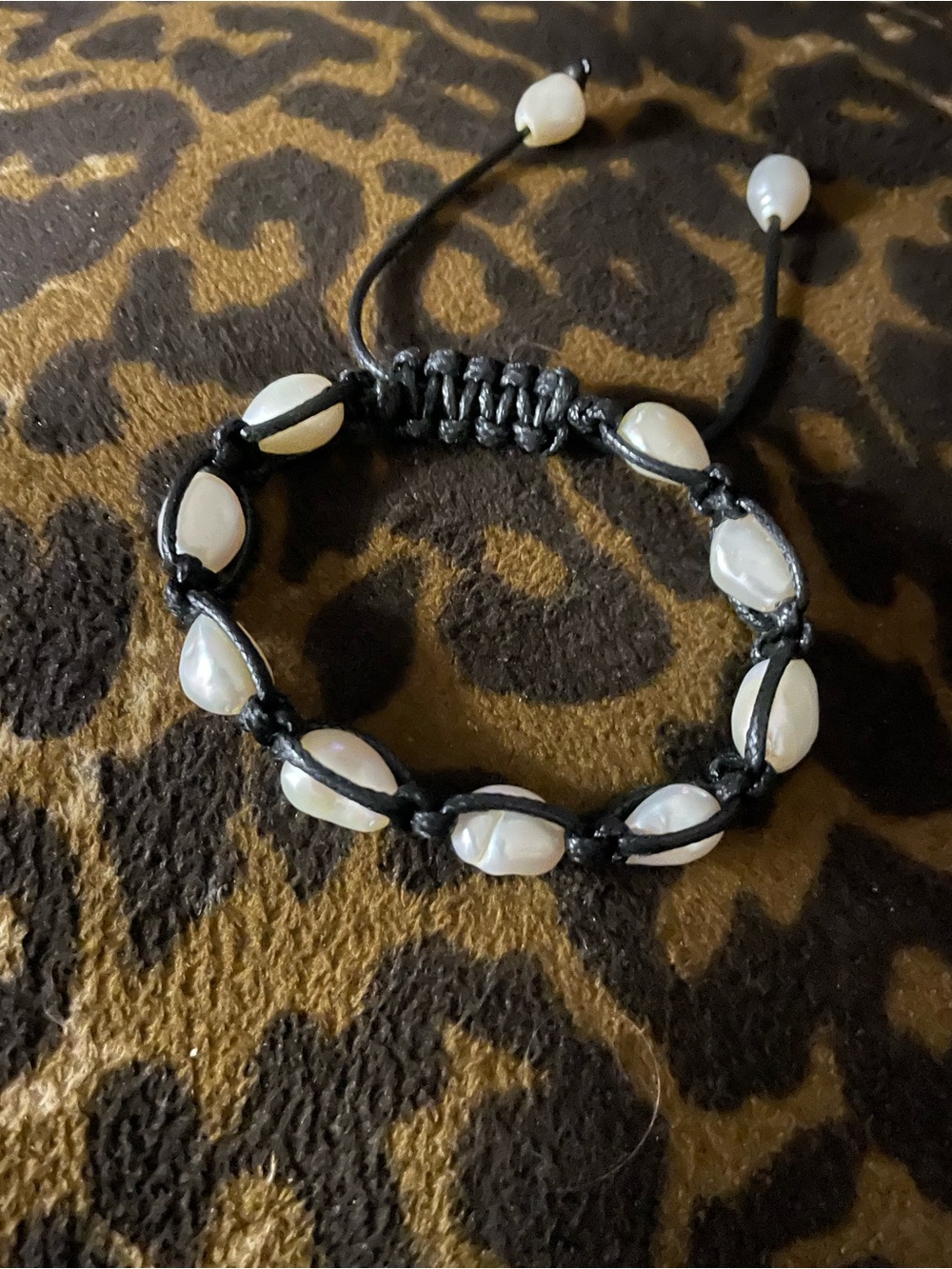 Adorable Pearl bracelet adjustable size